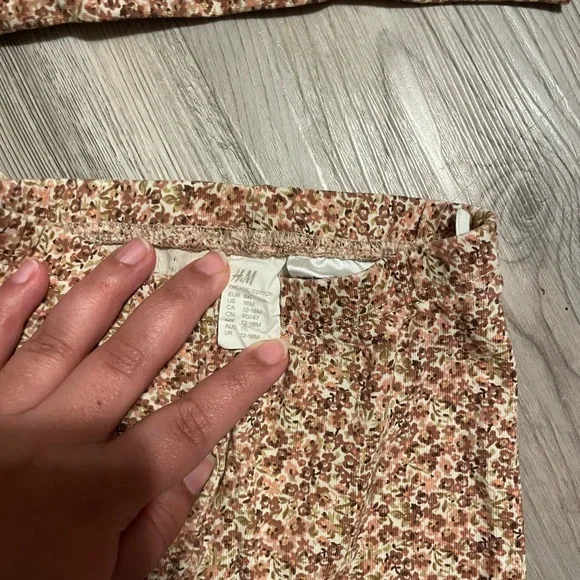 H&M Baby/Toddler Floral Print Lounge Set - Picture 4 of 4